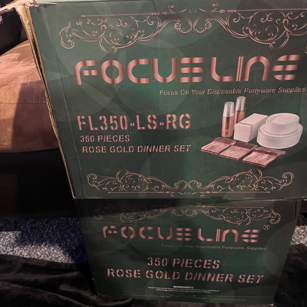 Wedding Rose Gold Set by Focus Line wedding plate, cup , napkin, silverware lot